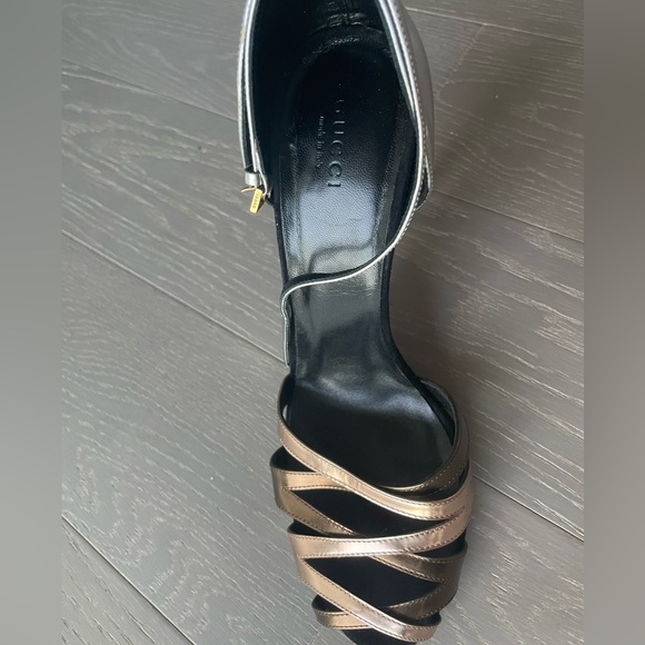 Gucci Heels - Picture 4 of 6